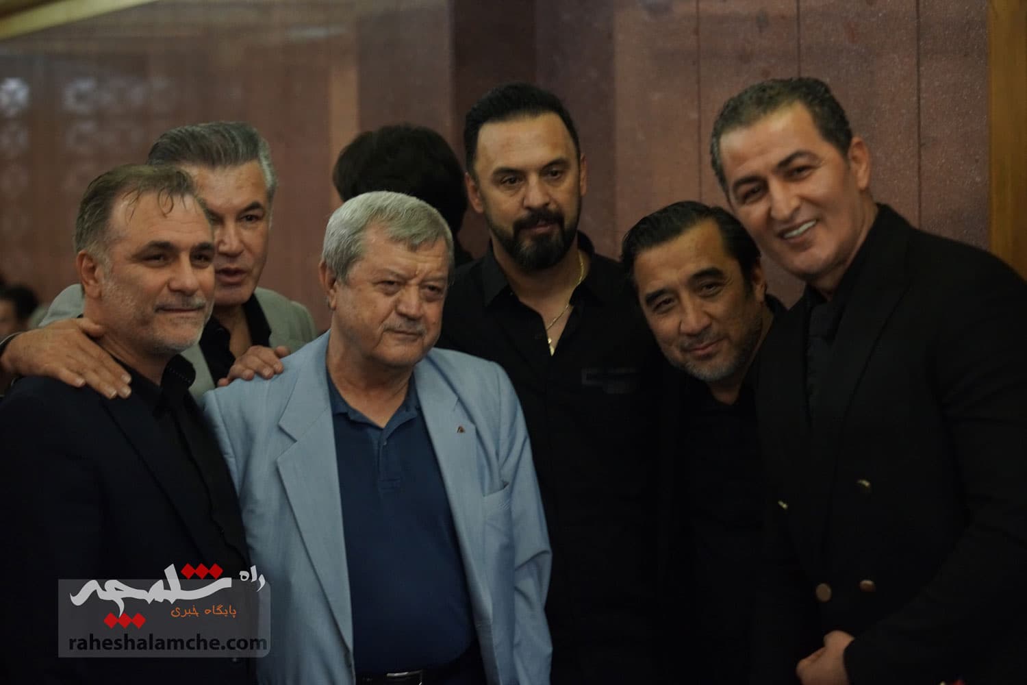 مراسم ختم پدر خداداد عزیزی چه کسانی بودند؟ +تصاویر(1) — تصویر 76