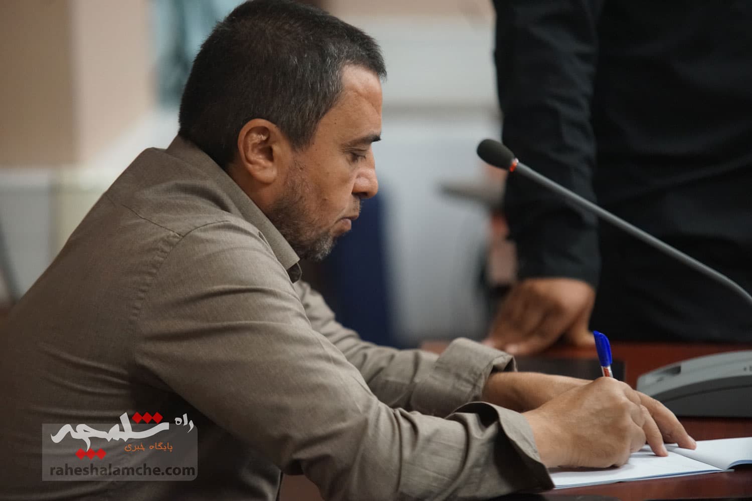 گزارش تصویری اولین روز کاری شهرام دبیری معاون پارلمانی رئیسجمهور — تصویر 26
