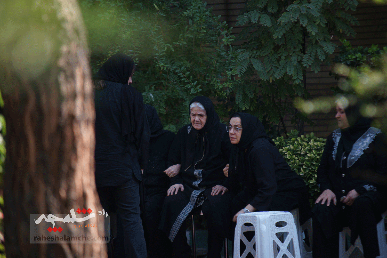 پیکر علیاکبر سفیدگران تشییع شد +تصاویر — تصویر 58