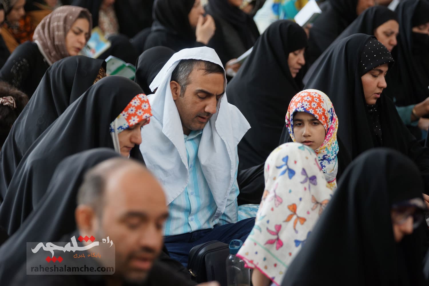 مراسم دعای عرفه در مصلی امام خمینی(ره) برگزار شد +تصاویر — تصویر 34