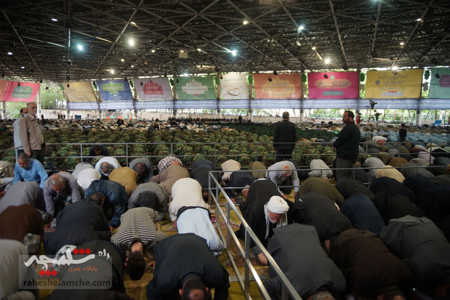 گزارش تصویری نماز جمعه تهران- 22 فروردین — تصویر 84