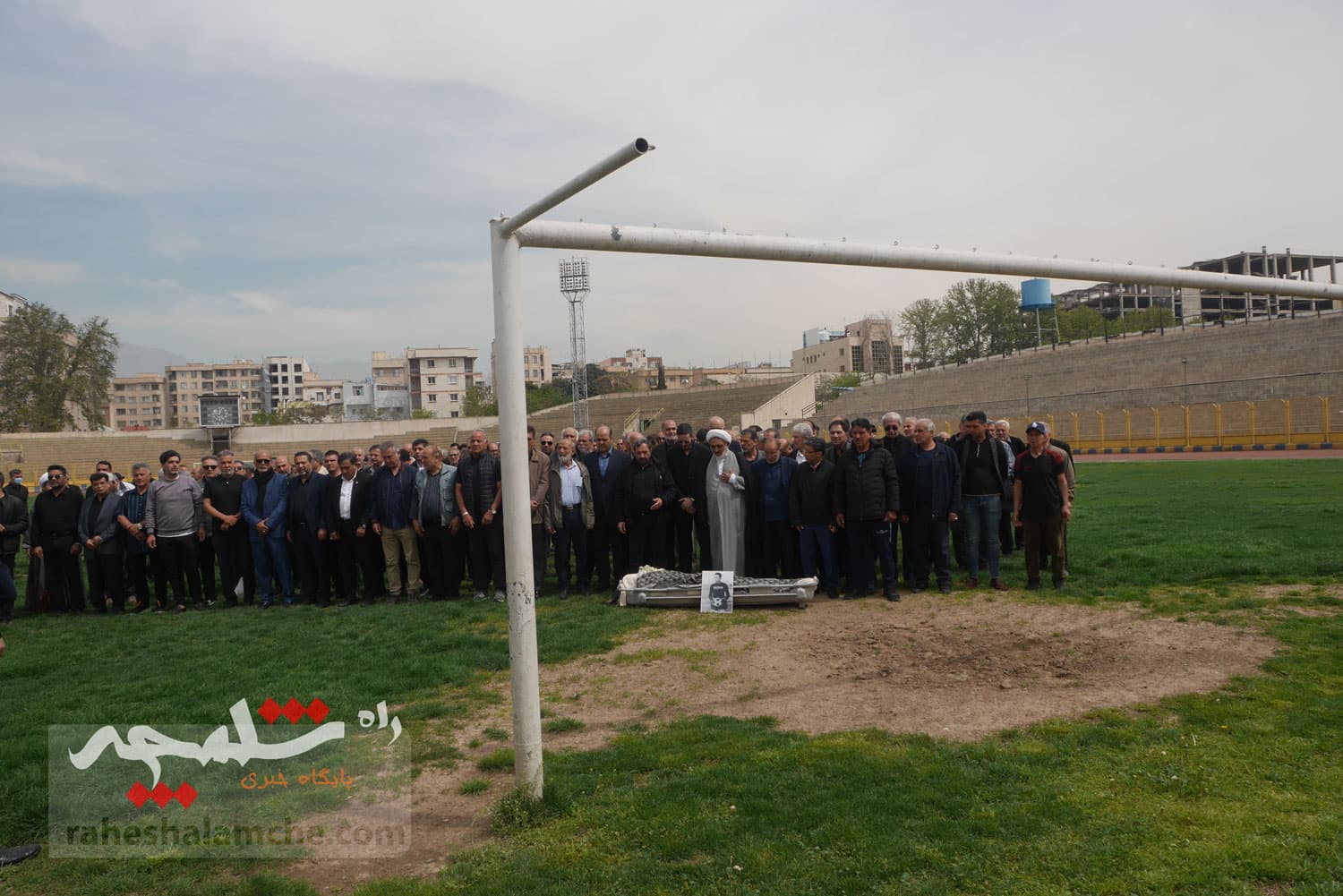 چه کسانی در مراسم تشییع پیکر «عمو ظلی» حضور دارشتند +تصاویر — تصویر 113