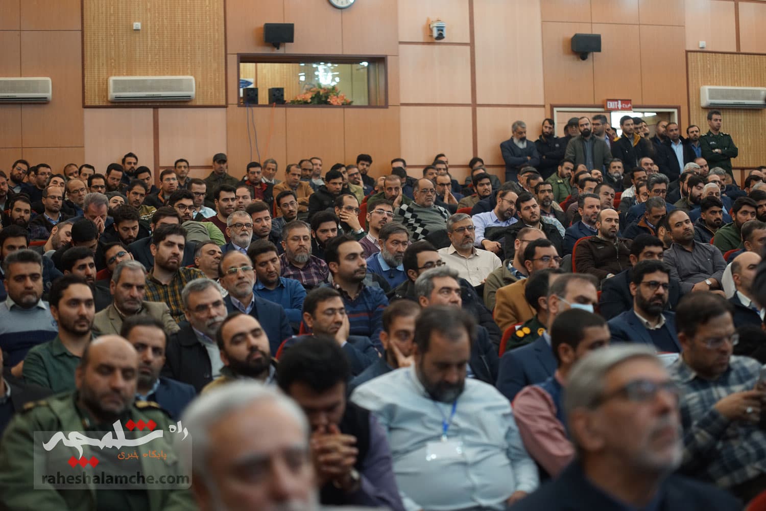 تجلیل از منتخبان جشنواره پژوهشی و فناوری در دانشگاه جامع امام حسین(ع) +تصاویر — تصویر 38