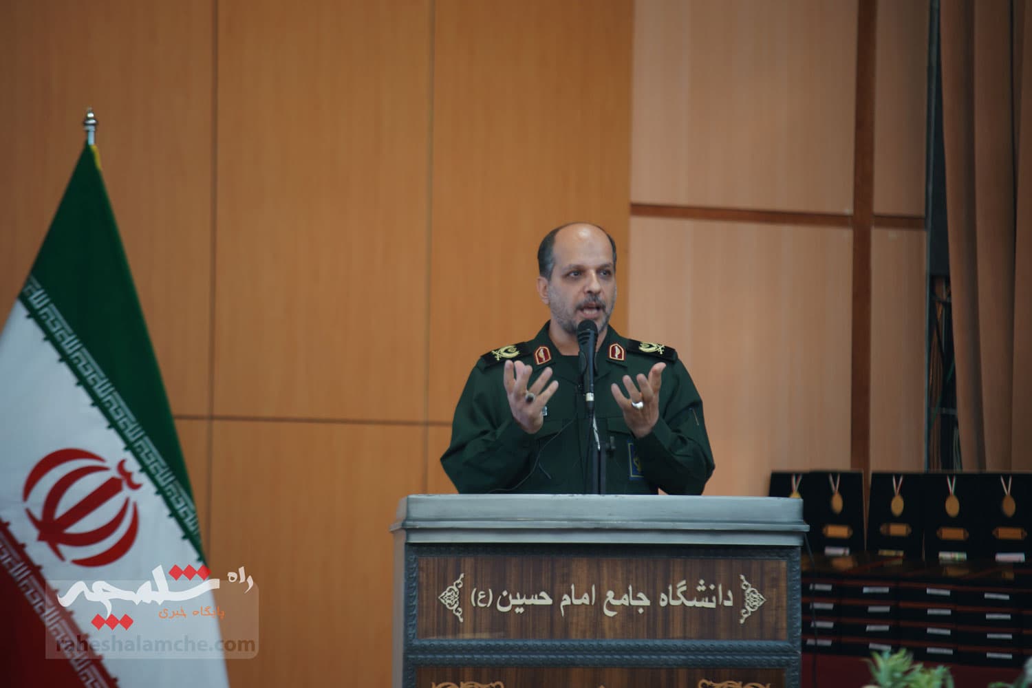 تجلیل از منتخبان جشنواره پژوهشی و فناوری در دانشگاه جامع امام حسین(ع) +تصاویر — تصویر 94