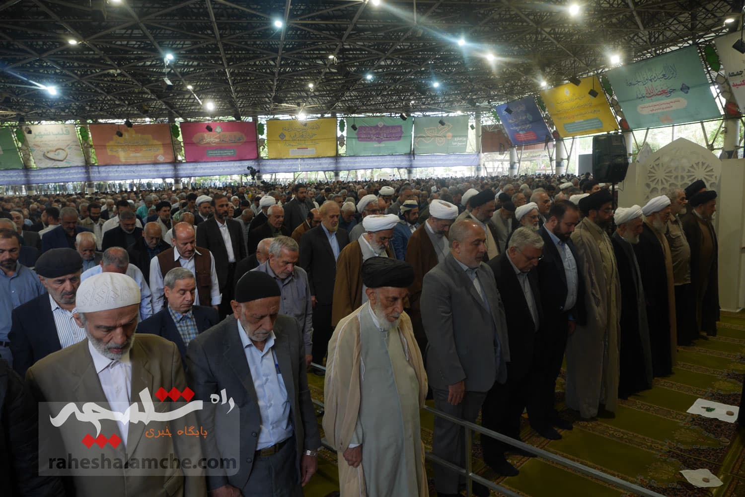 نماز جمعه 15 فروردین تهران برگزار شد +تصاویر — تصویر 66