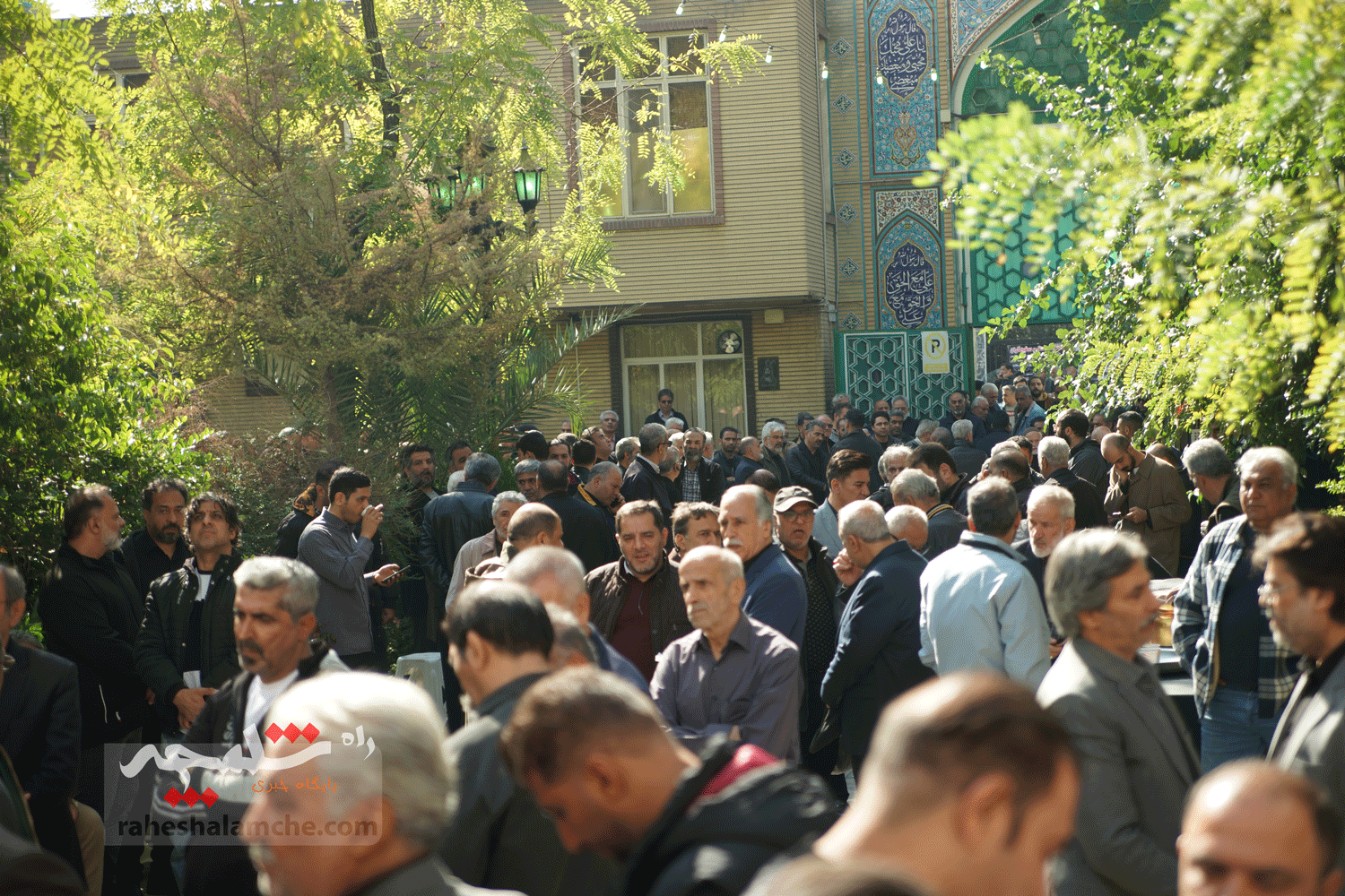 پیکر علیاکبر سفیدگران تشییع شد +تصاویر — تصویر 76