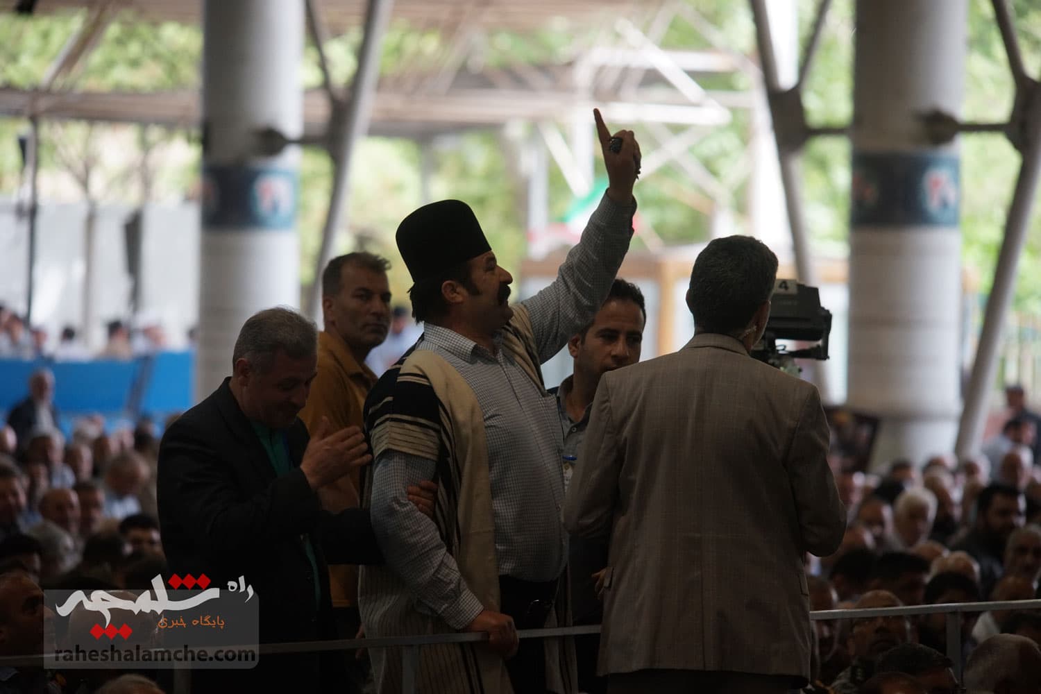 گزارش تصویری نماز جمعه تهران- 22 فروردین — تصویر 74