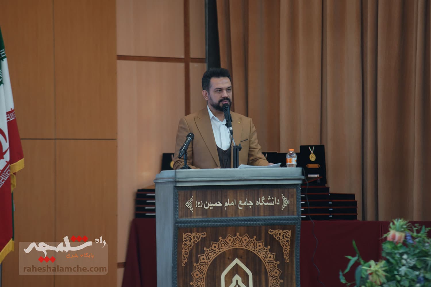 تجلیل از منتخبان جشنواره پژوهشی و فناوری در دانشگاه جامع امام حسین(ع) +تصاویر — تصویر 78