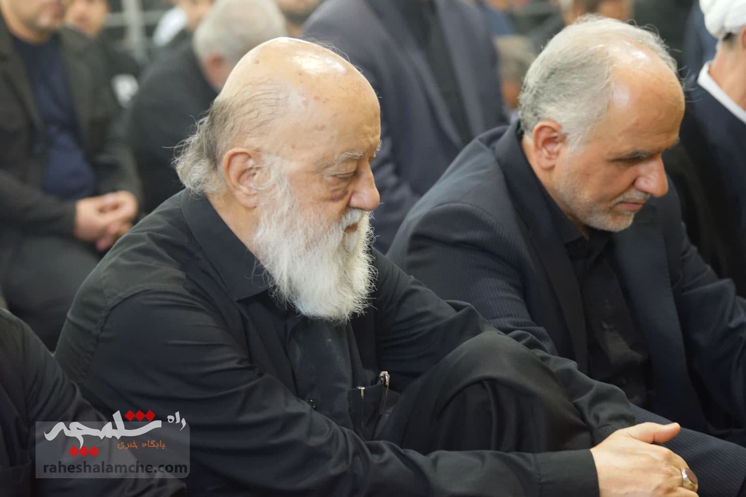 نماز جمعه تهران در اولین روز ماه محرم حسینی برگزار شد +تصاویر — تصویر 23