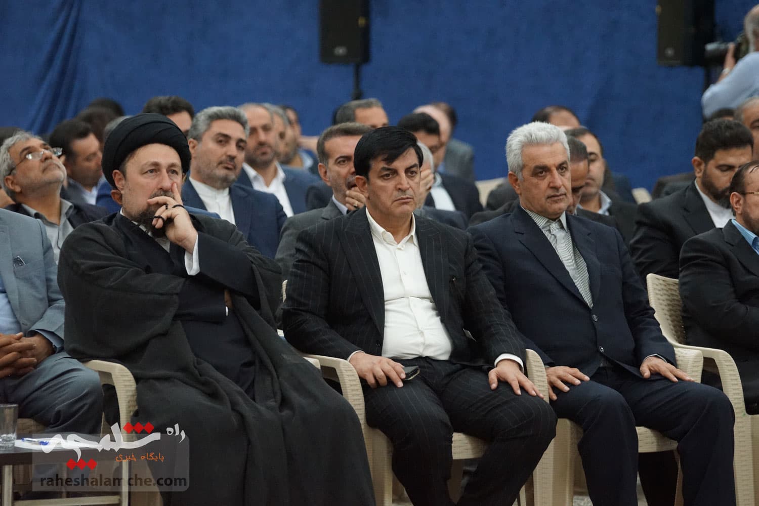 حضور نمایندگان مجلس در حرم امام خمینی(ره) +تصاویر — تصویر 95
