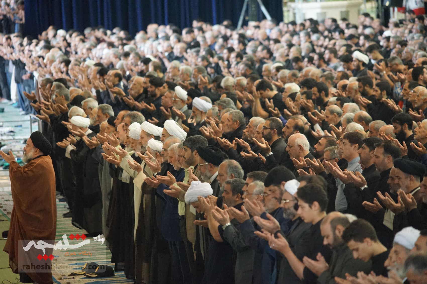 اولین نماز جمعه تهران در ماه محرم برگزار شد +تصاویر — تصویر 46
