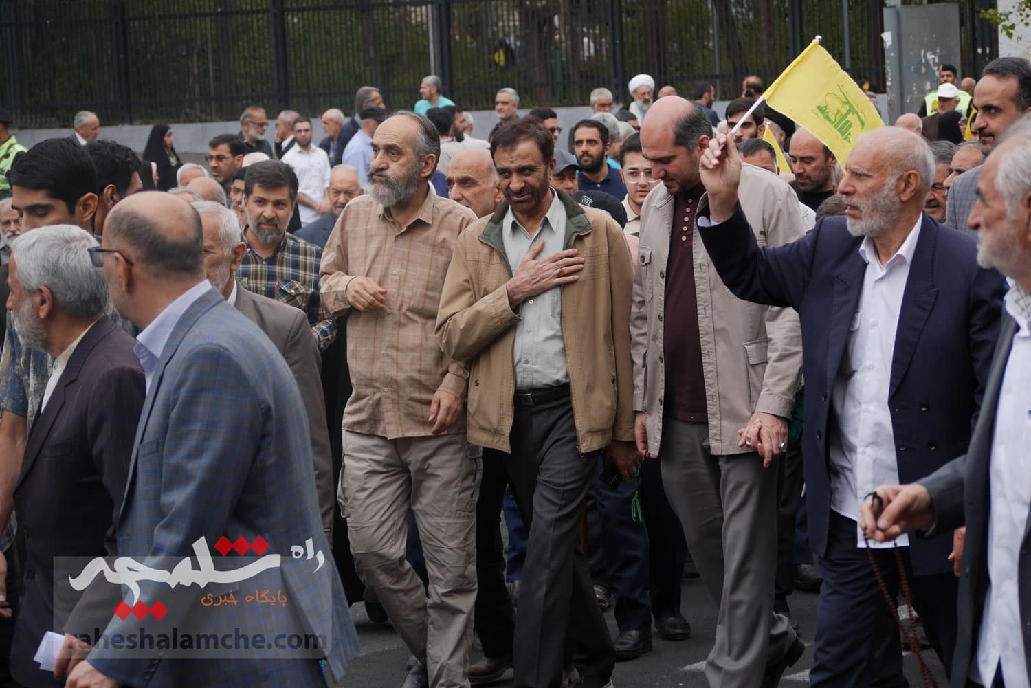نماز جمعه 15 فروردین تهران برگزار شد +تصاویر — تصویر 86