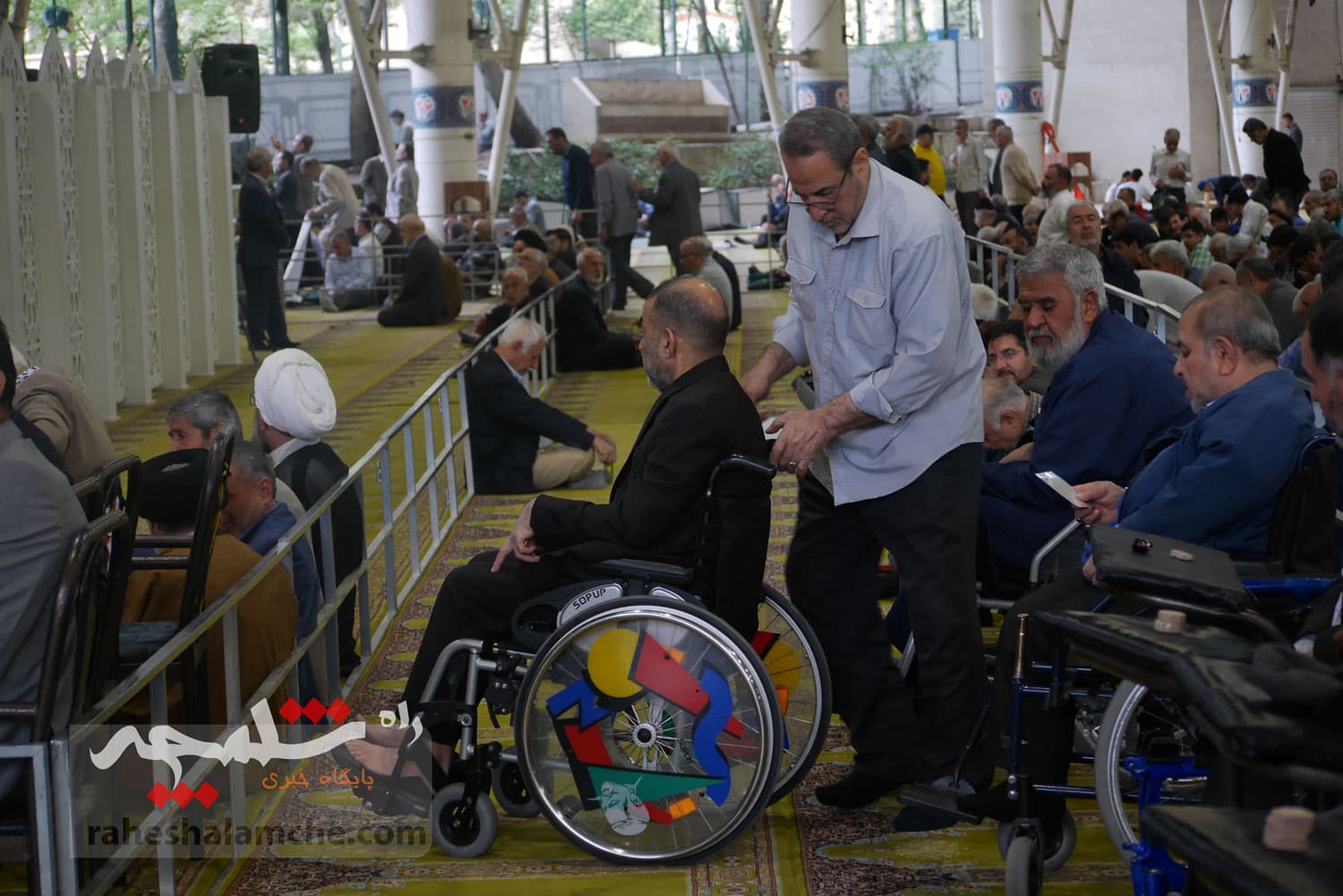 نماز جمعه 15 فروردین تهران برگزار شد +تصاویر — تصویر 7