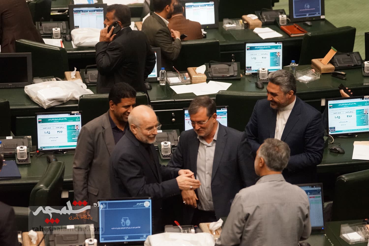 همه حاشیههای انتخابات هیئت رئیسه امروز صحن علنی مجلس +تصاویر — تصویر 93