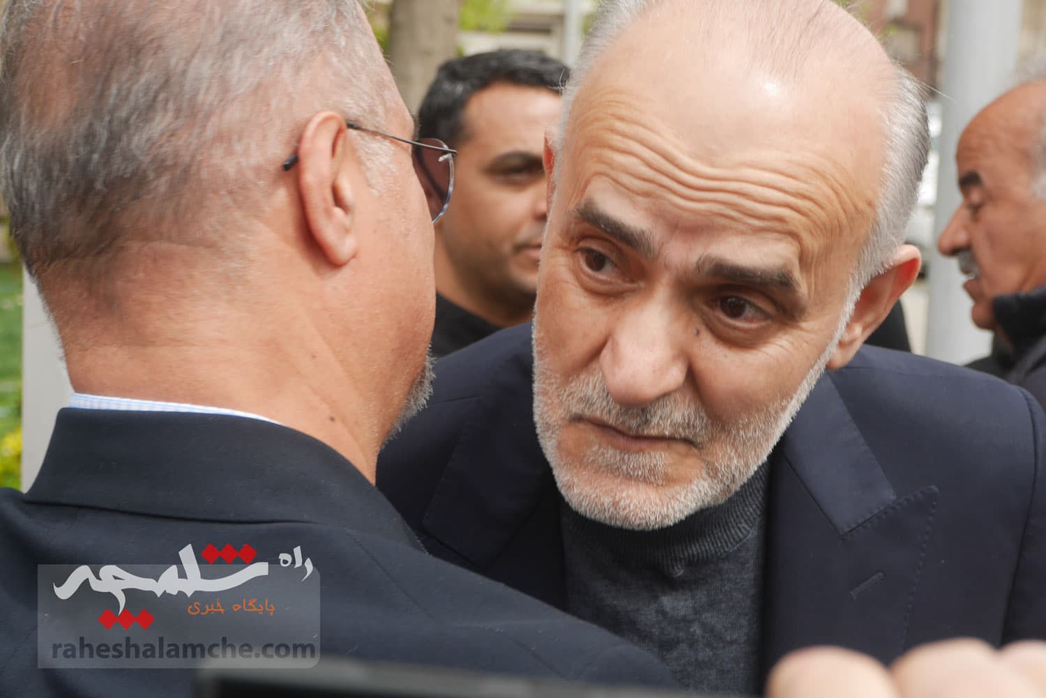 چه کسانی در مراسم تشییع پیکر «عمو ظلی» حضور دارشتند +تصاویر — تصویر 48