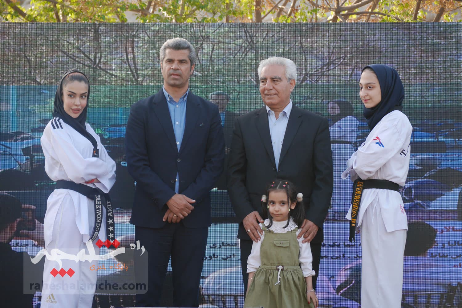 مراسم استقبال از کوهنوردان اورست در چشمهعلی شهر ری +تصاویر — تصویر 58