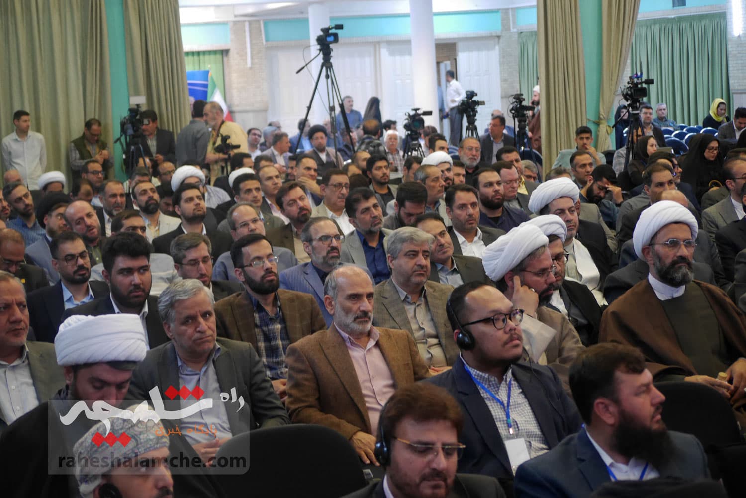 اولین همایش بینالمللی حقوق بشر در رهیافت شرقی برگزار شد — تصویر 65