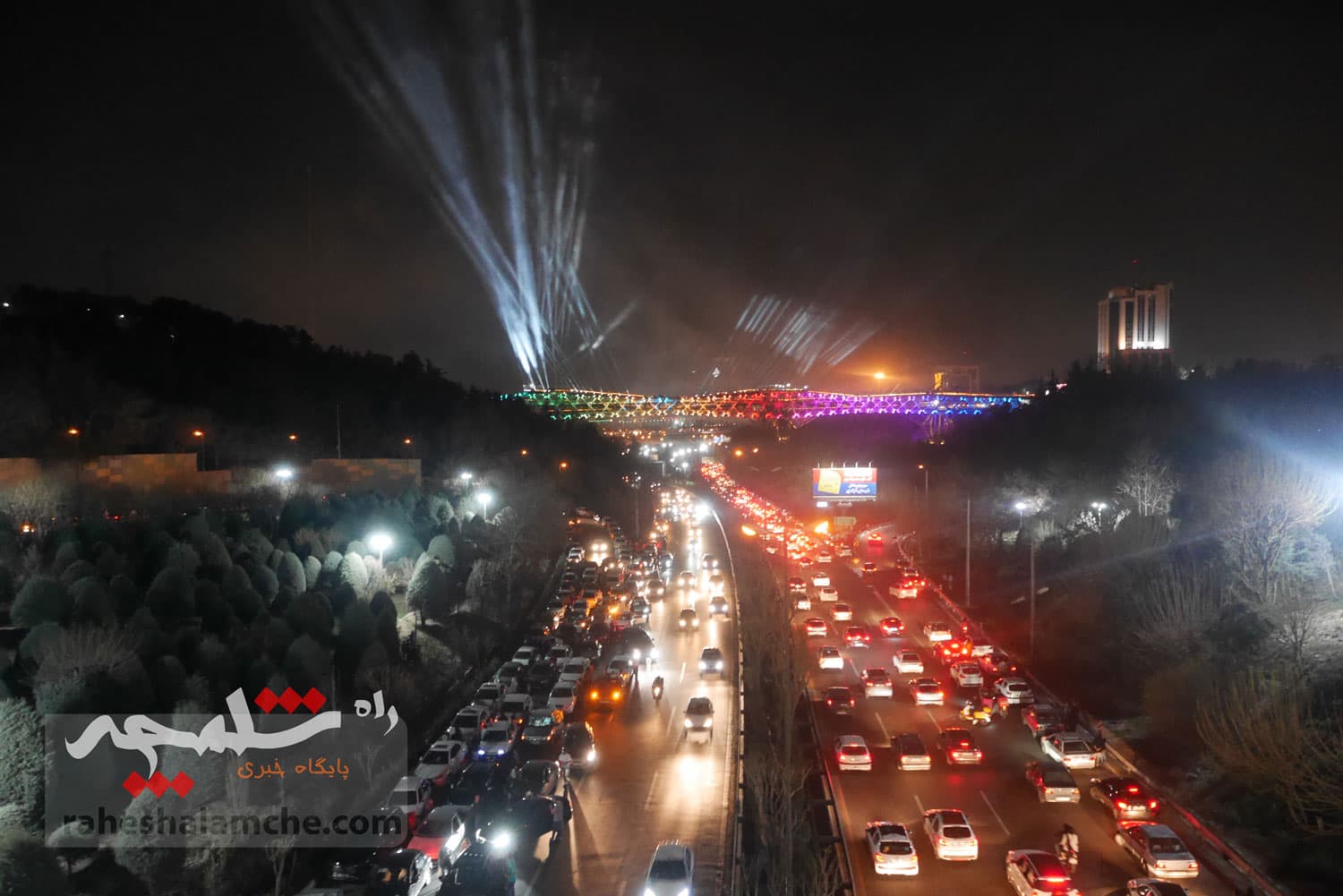 مراسم بزرگترین نورافشانی کشور در پل طبیعت برگزار شد +تصاویر — تصویر 47