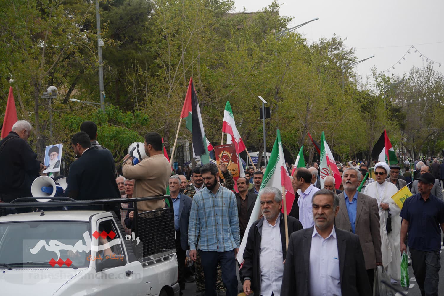 نماز جمعه 15 فروردین تهران برگزار شد +تصاویر — تصویر 78