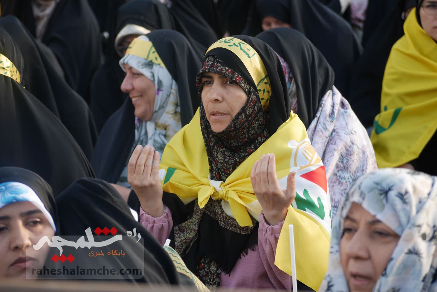 گزارش تصویری اختصاصی راه شلمچه از نماز عید فطر به امامت رهبر انقلاب — تصویر 24