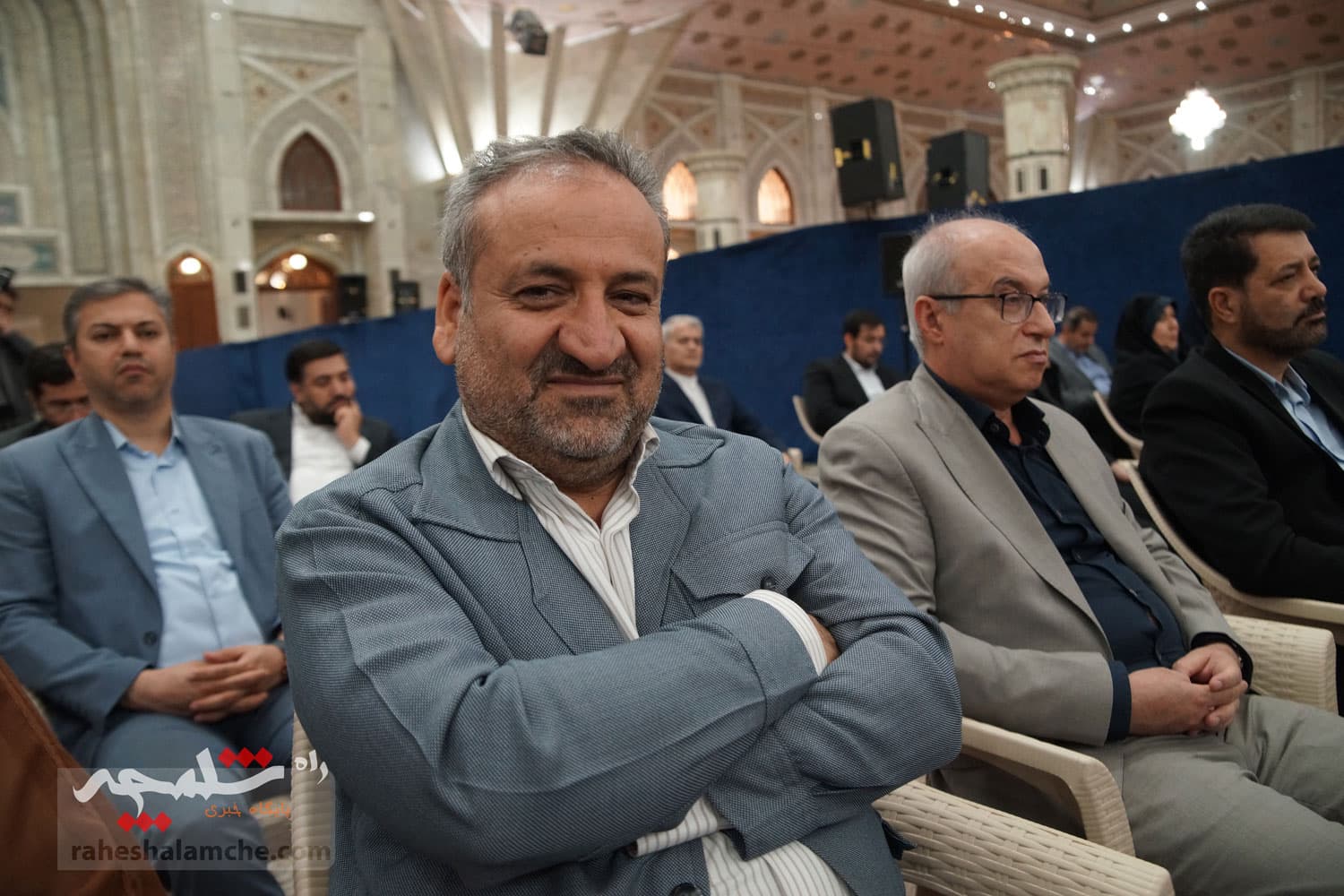 حضور نمایندگان مجلس در حرم امام خمینی(ره) +تصاویر — تصویر 85
