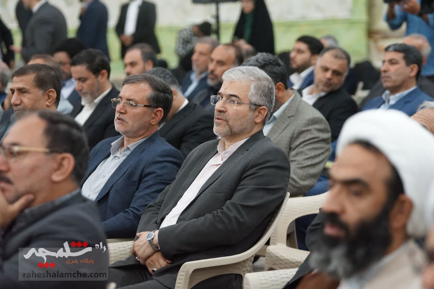 حضور نمایندگان مجلس در حرم امام خمینی(ره) +تصاویر — تصویر 42
