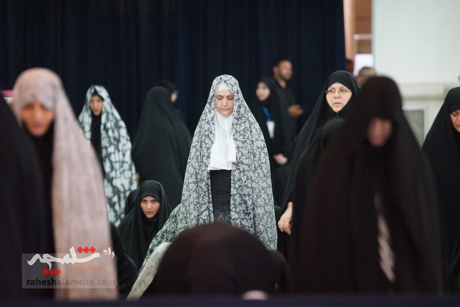 نماز جمعه تهران برگزار شد +تصاویر — تصویر 16