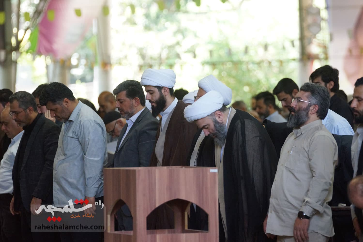 نماز جمعه تهران برگزار شد +تصاویر — تصویر 63