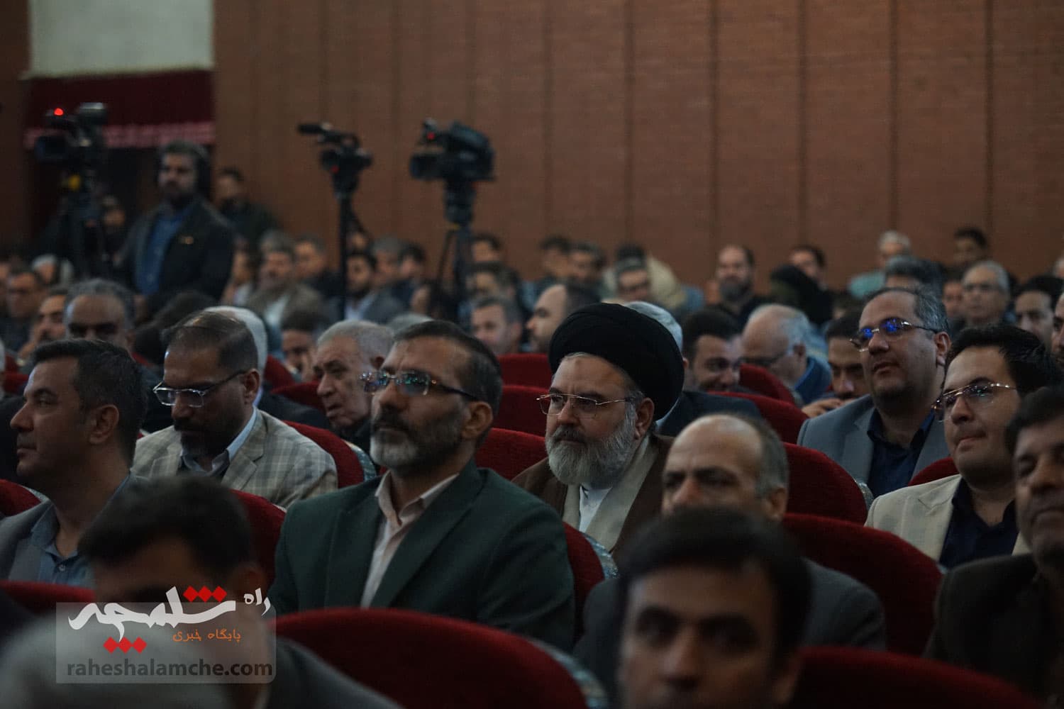 گزارش تصویری کامل سفر پزشکیان جنوب شرق تهران — تصویر 54