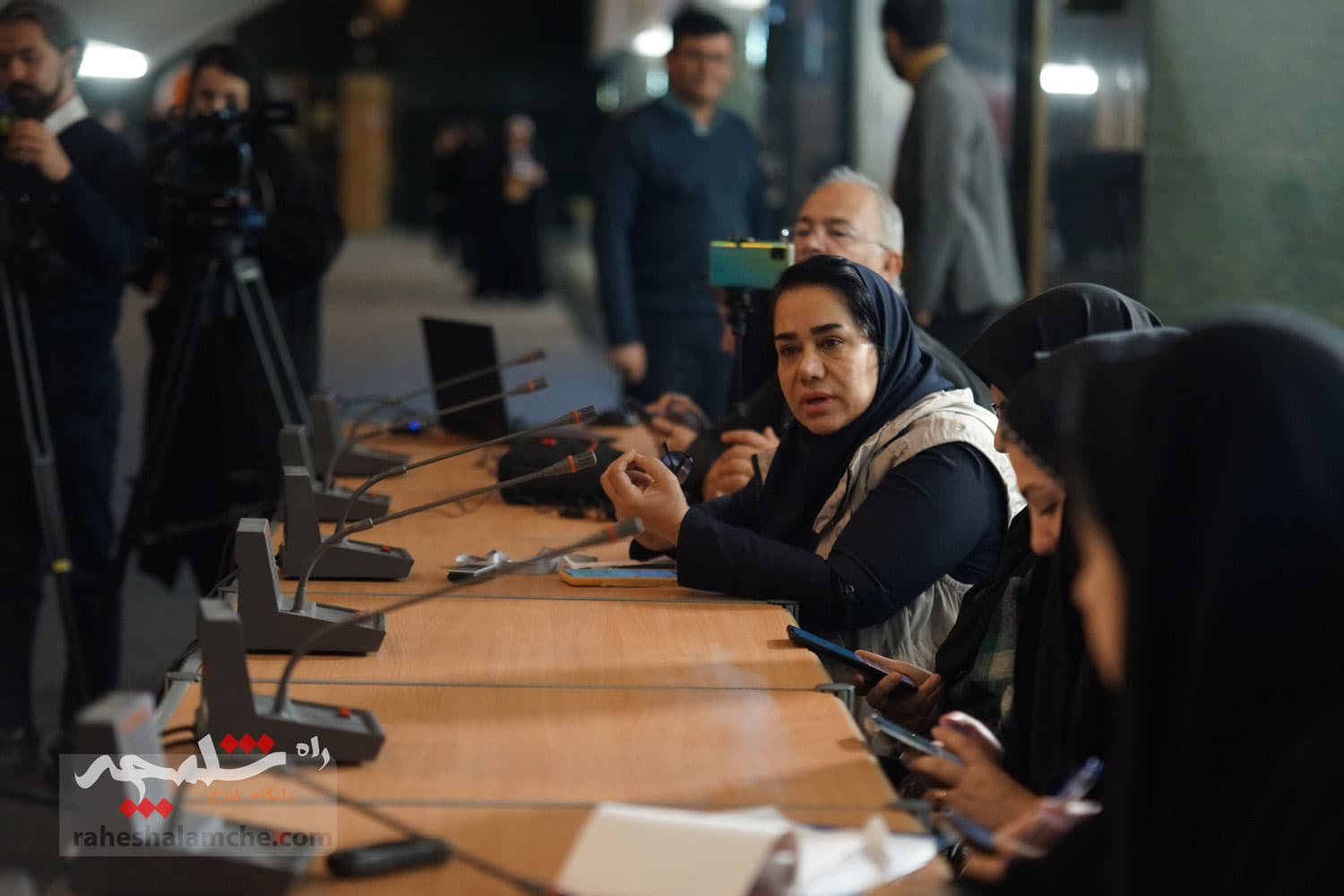 نشست خبری نائب رئیس کمیسیون آموزش مجلس +تصاویر — تصویر 18