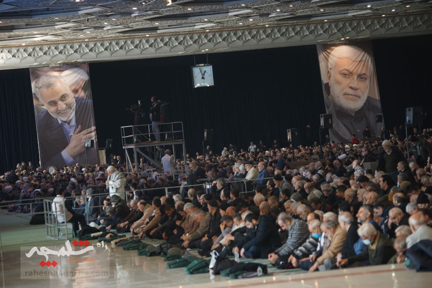 نماز جمعه این هفته تهران برگزار شد +تصاویر — تصویر 61