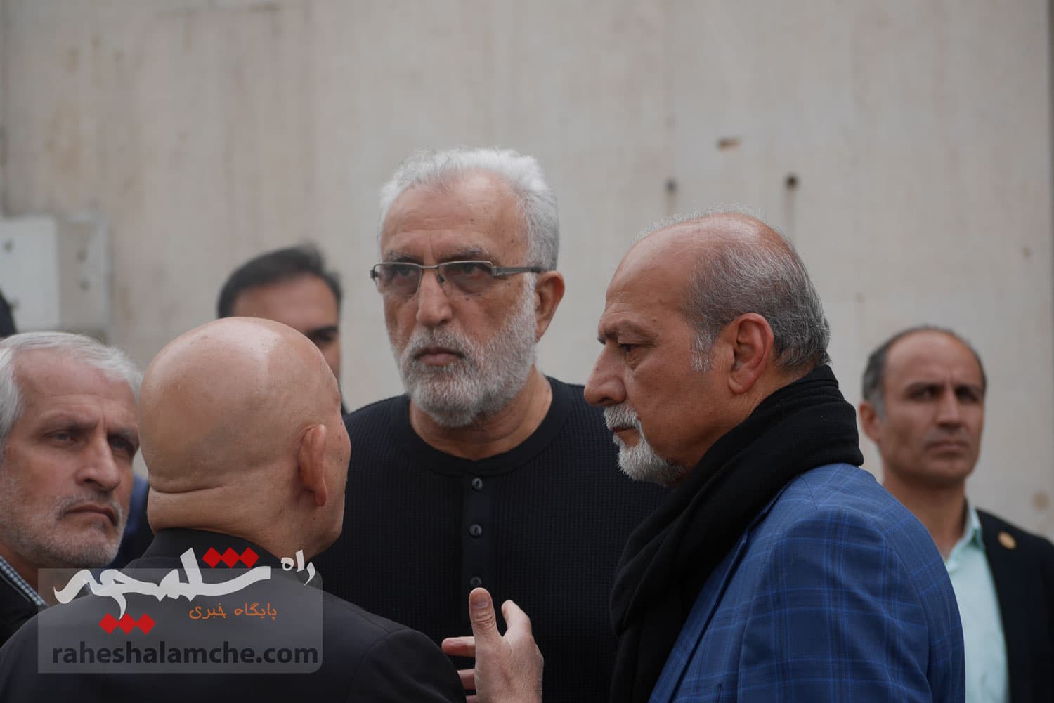 چه کسانی در مراسم تشییع پیکر «عمو ظلی» حضور دارشتند +تصاویر — تصویر 18