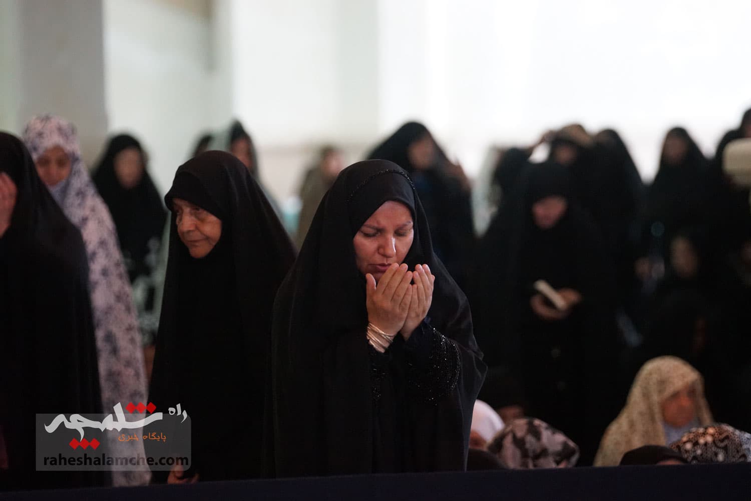 نماز جمعه تهران برگزار شد +تصاویر — تصویر 4