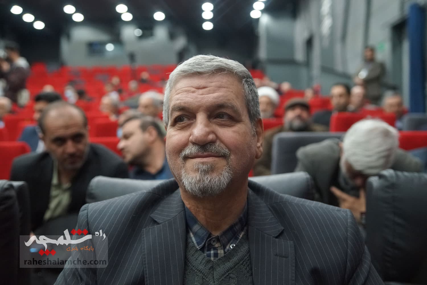 در نشست جمعیت وفاداران انقلاب اسلامی چه گذشت؟ +تصاویر — تصویر 77