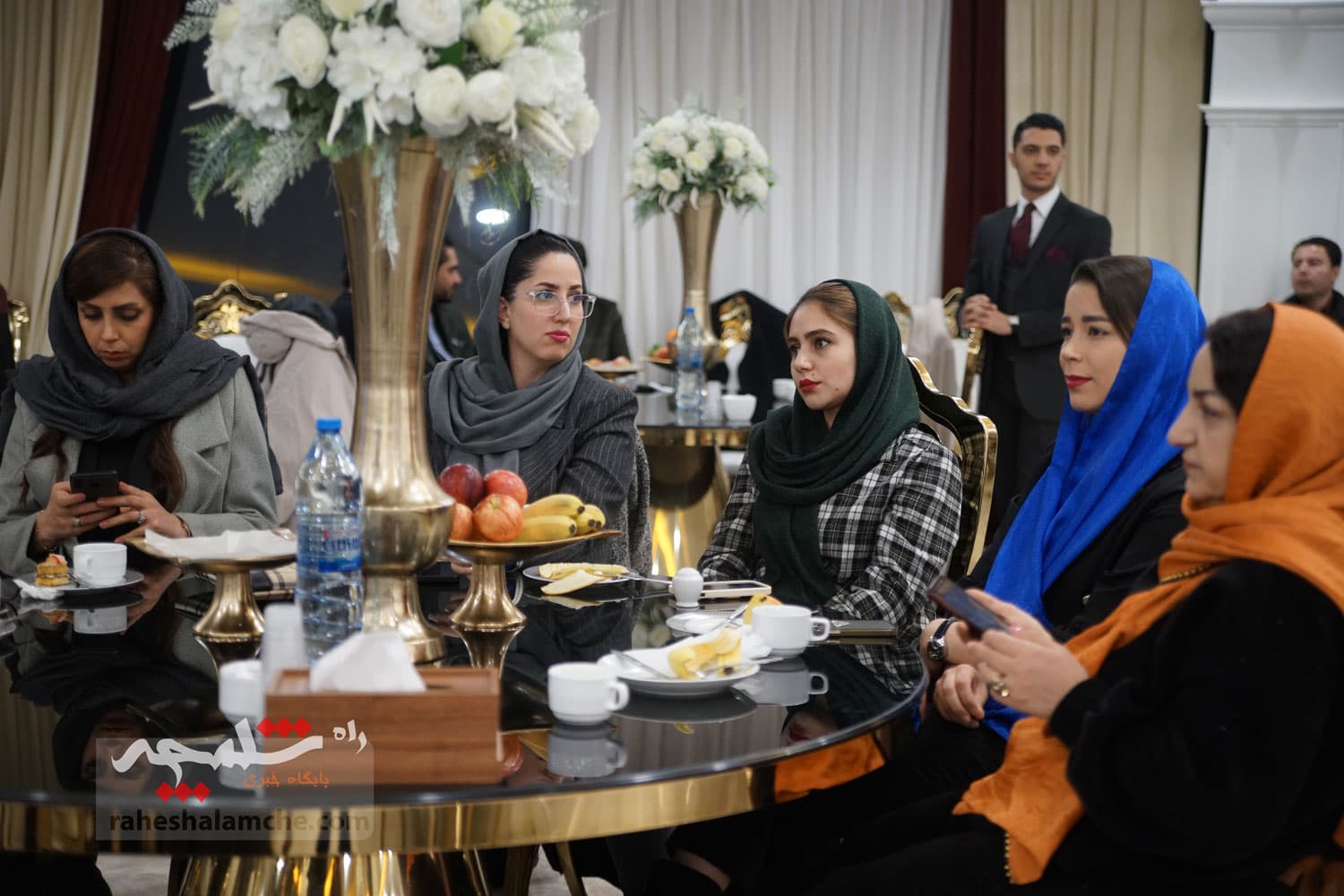چه کسانی در نخستین کنگره ملی حامیان صلح ایران حضور داشتند؟ +تصاویر — تصویر 19