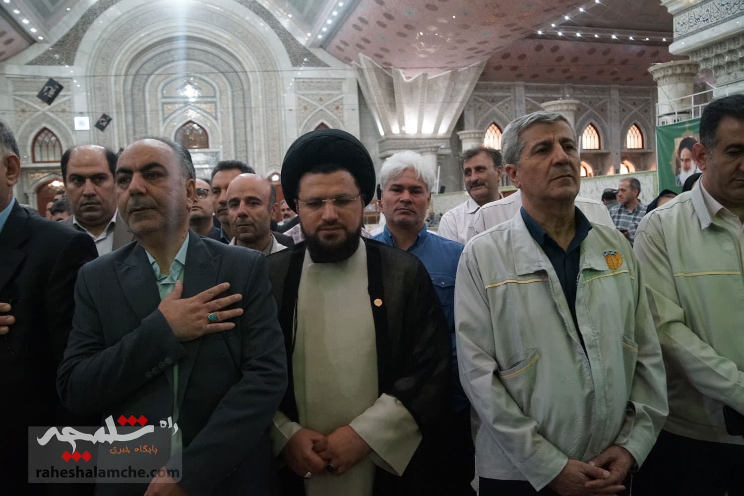 تجدید میثاق کارکنان شرکت دخانیات ایران با آرمانهای امام خمینی(ره) +تصاویر — تصویر 15