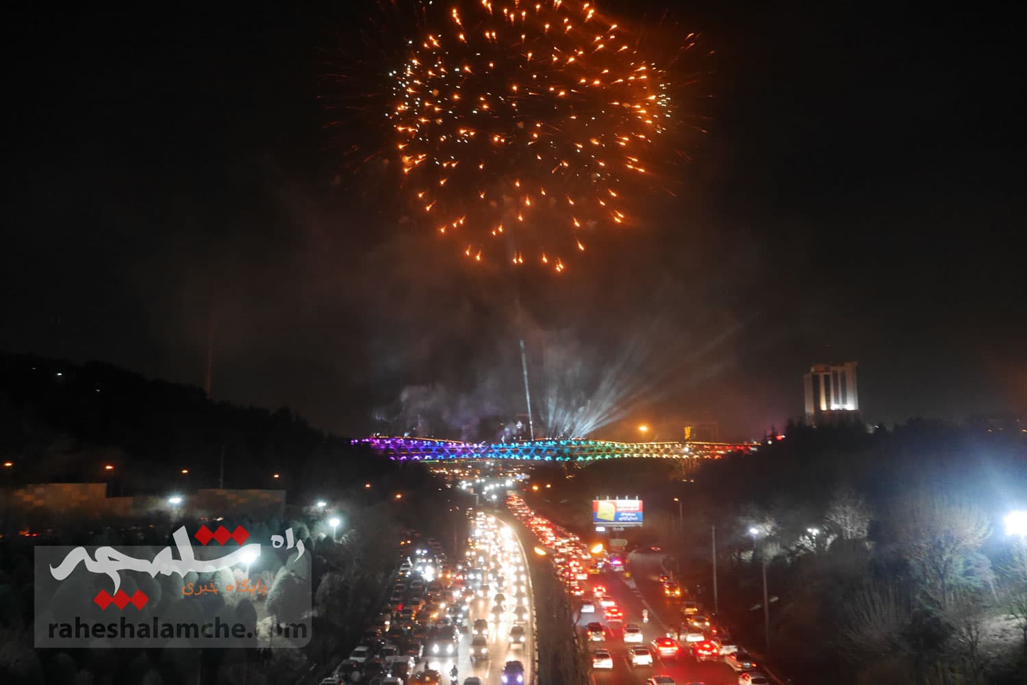 مراسم بزرگترین نورافشانی کشور در پل طبیعت برگزار شد +تصاویر — تصویر 39