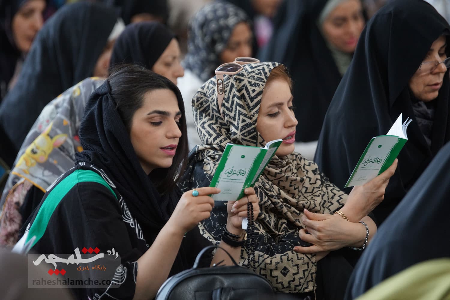 مراسم دعای عرفه در مصلی امام خمینی(ره) برگزار شد +تصاویر — تصویر 12