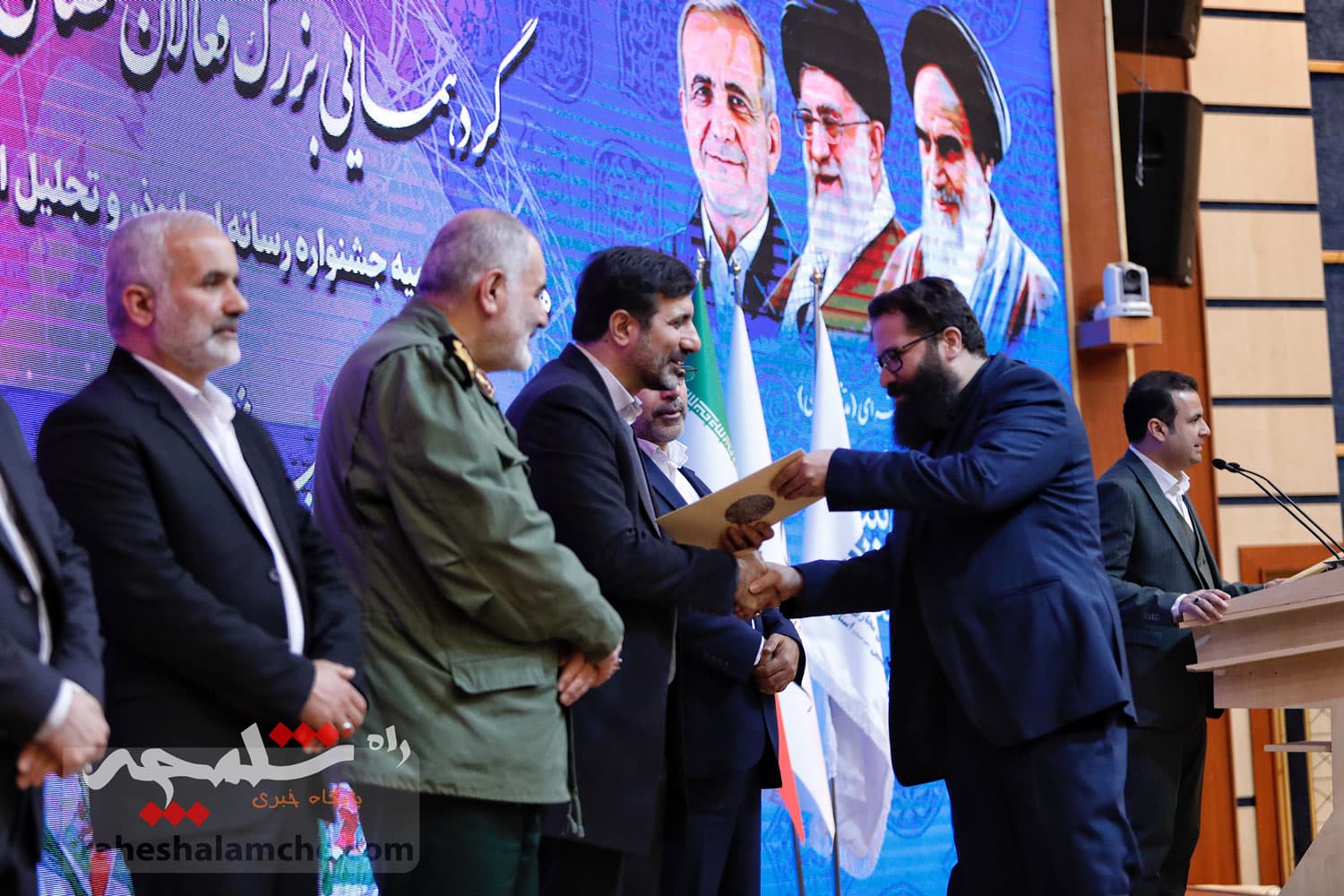 گردهمایی بزرگ فعالان فضای مجازی استان همدان با حضور طحاننظیف +تصاویر — تصویر 16