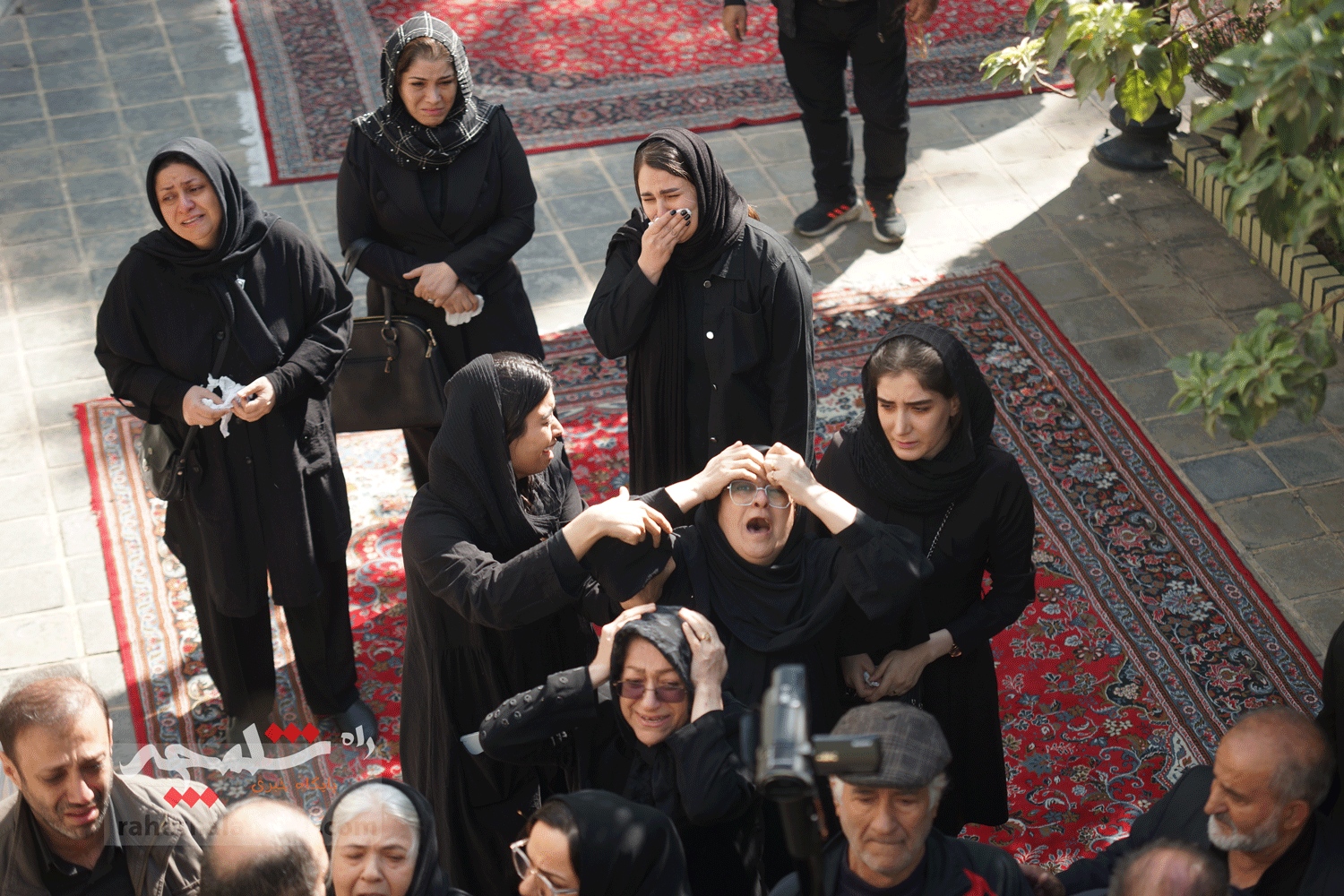 پیکر علیاکبر سفیدگران تشییع شد +تصاویر — تصویر 68