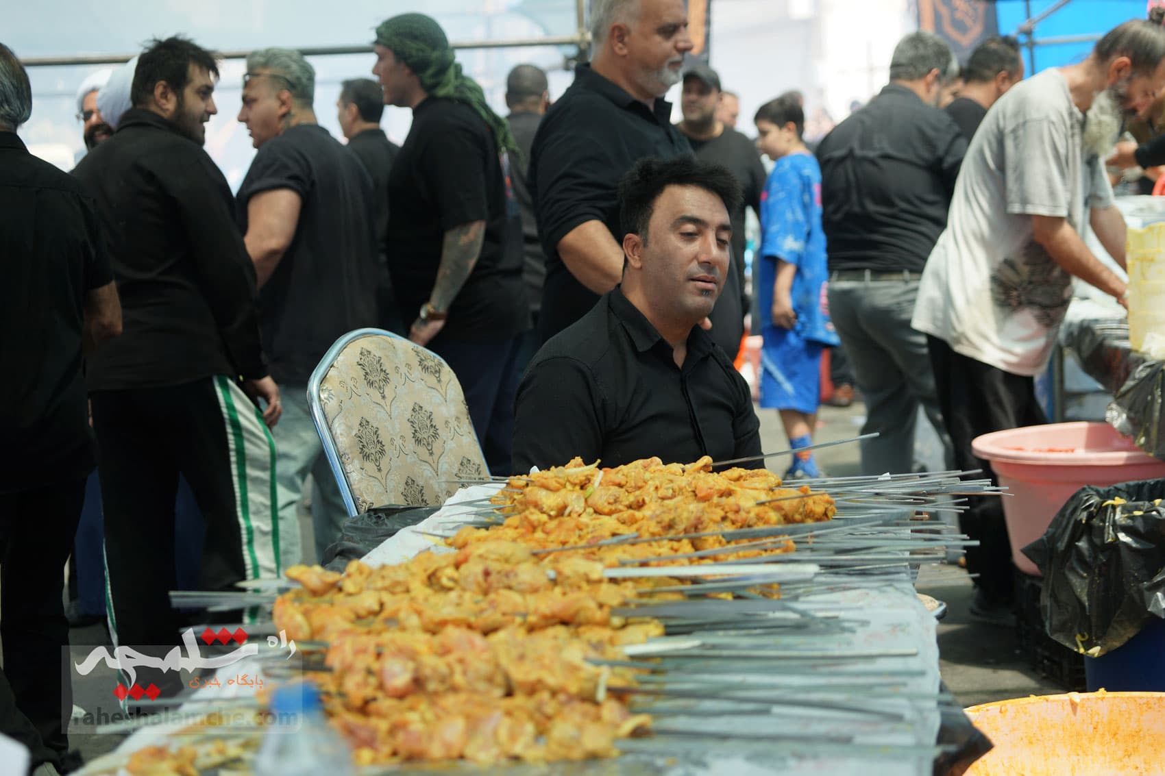 جاماندگان پیاده اربعین حسینی در تهران +تصاویر — تصویر 28