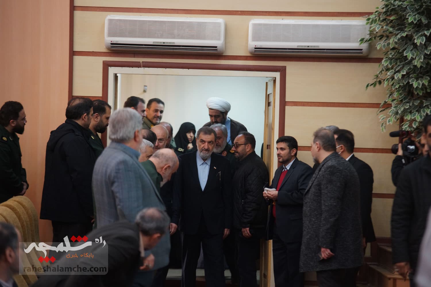 تجلیل از منتخبان جشنواره پژوهشی و فناوری در دانشگاه جامع امام حسین(ع) +تصاویر — تصویر 90