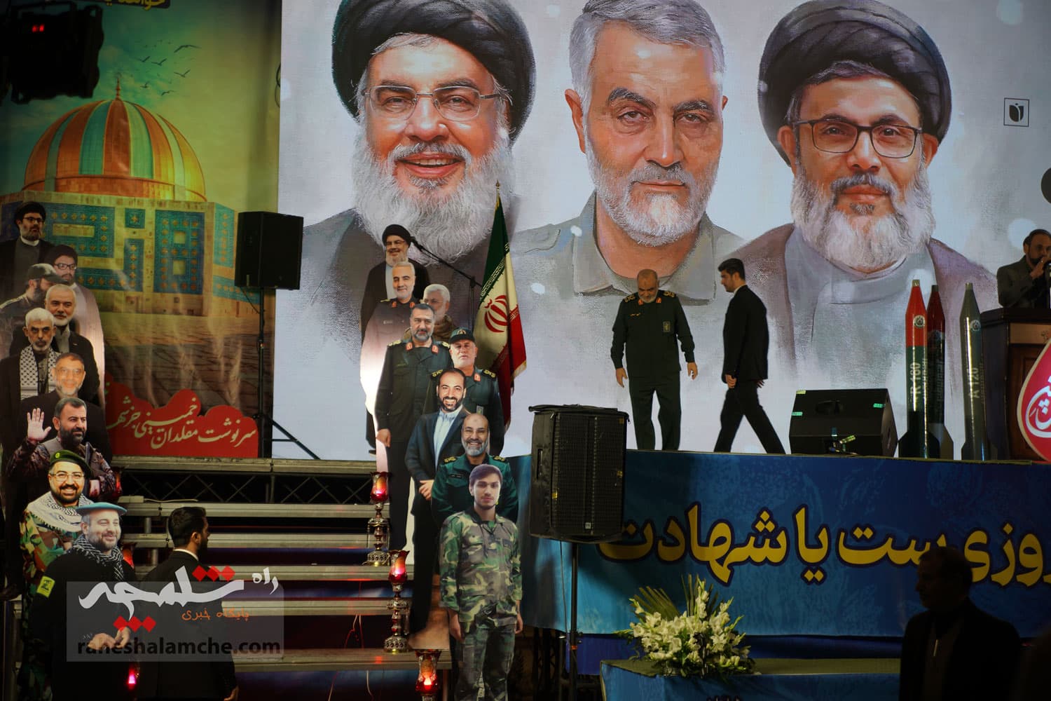 مراسم گرامیداشت شهید سیدحسن نصرالله در مصلی تهران برگزار شد +تصاویر — تصویر 75