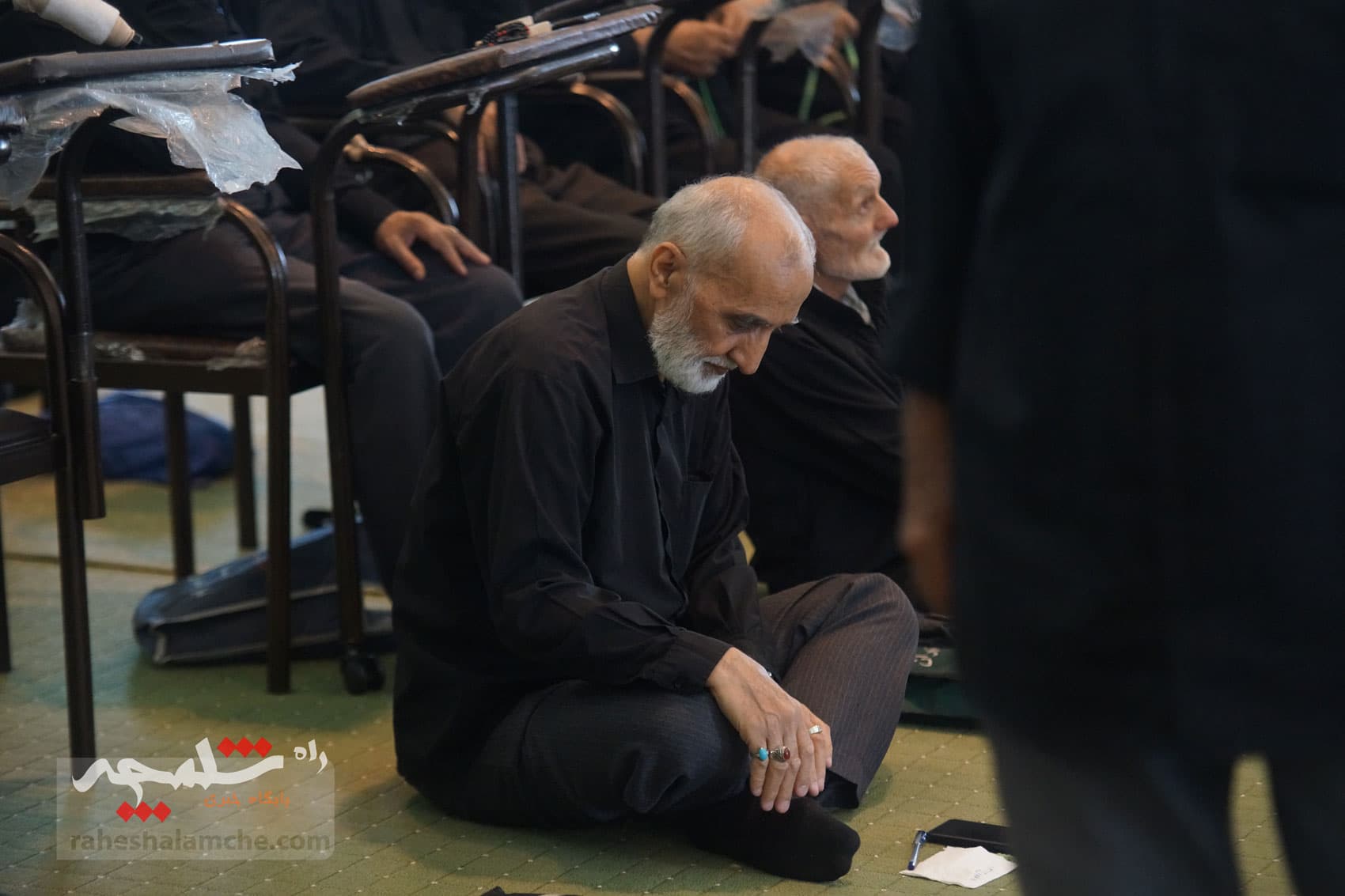 اولین نماز جمعه تهران در ماه محرم برگزار شد +تصاویر — تصویر 3