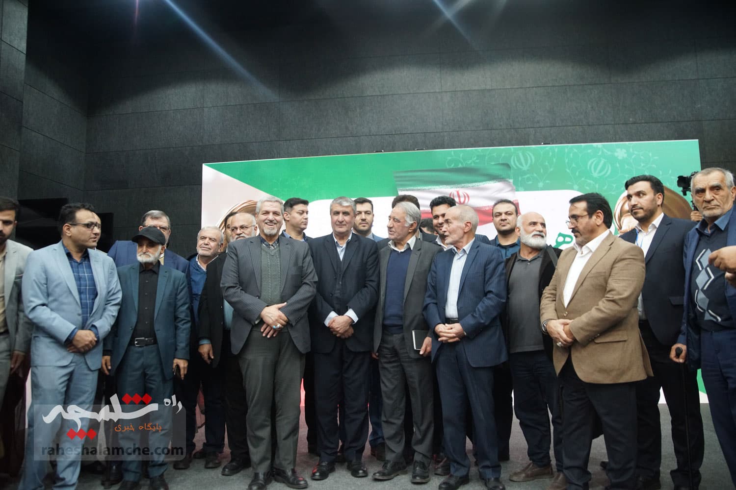 در نشست جمعیت وفاداران انقلاب اسلامی چه گذشت؟ +تصاویر — تصویر 87