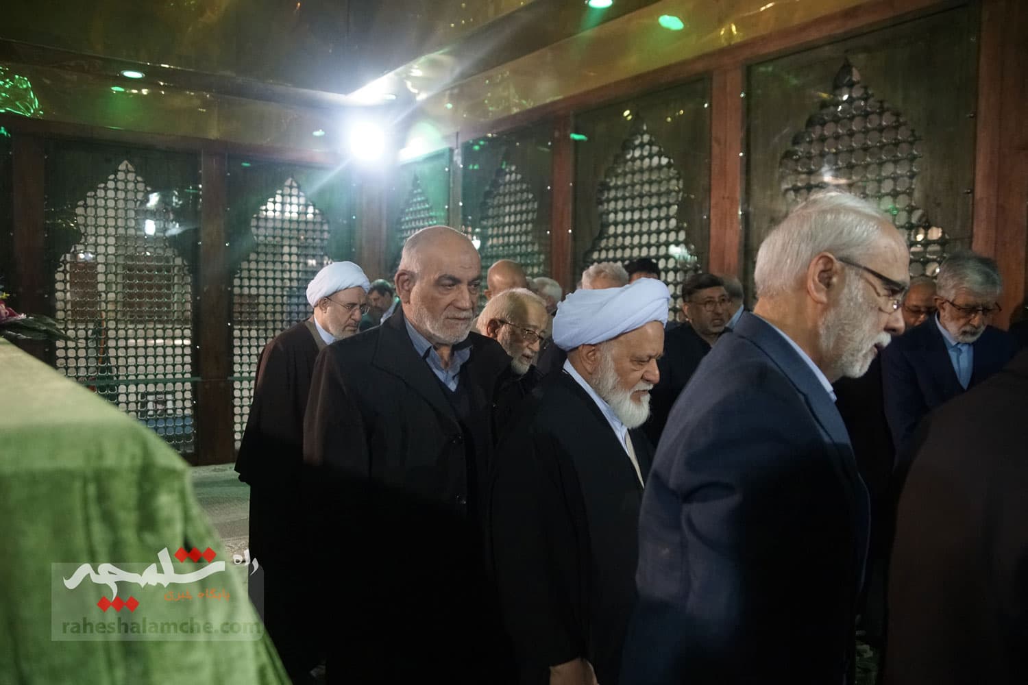 تجدید میثاق اعضای مجمع تشخیص با آرمانهای امام راحل +تصاویر — تصویر 17