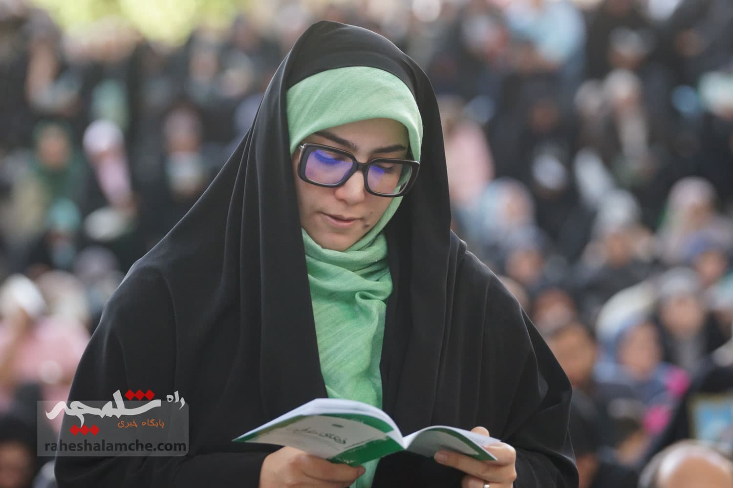 مراسم دعای عرفه در مصلی امام خمینی(ره) برگزار شد +تصاویر — تصویر 66