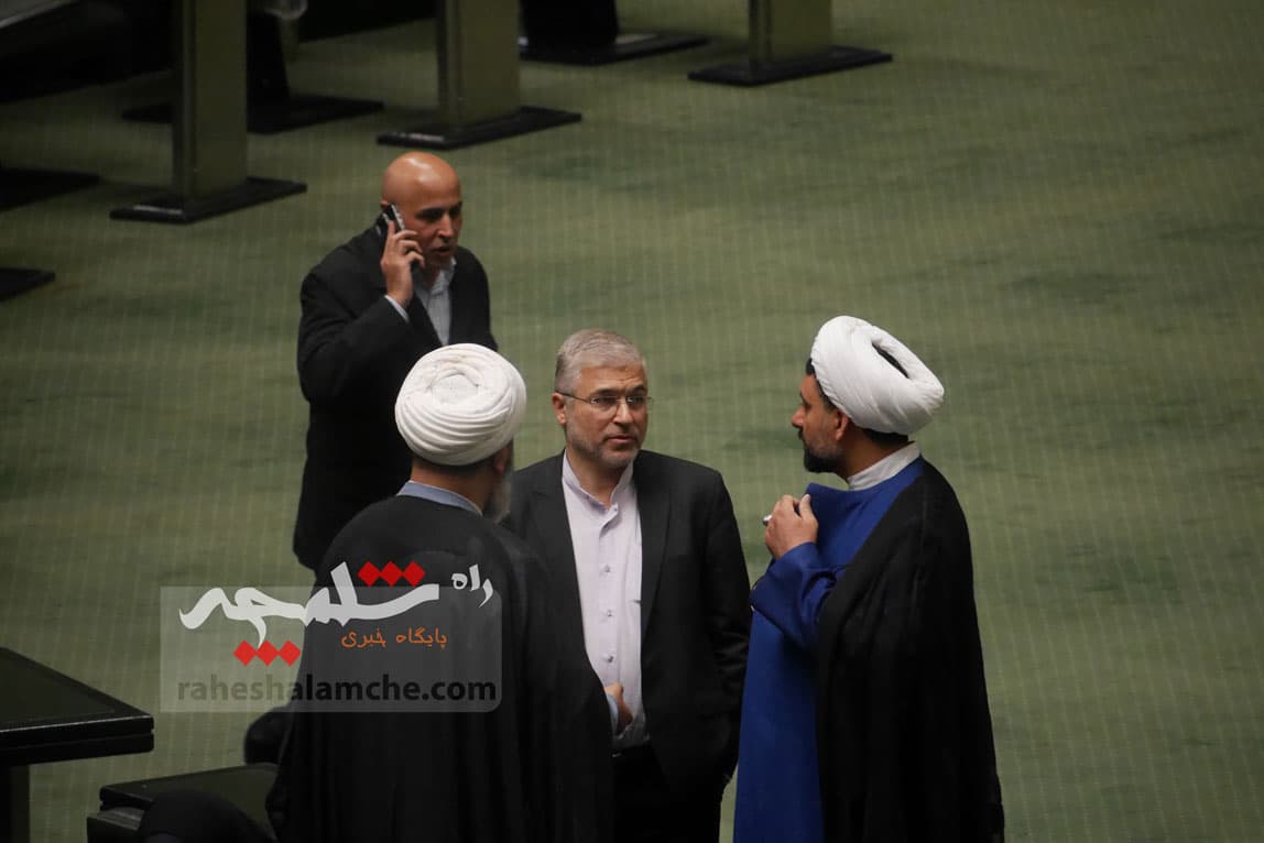 حاشیههای تصویری اولین روز صحن علنی مجلس در سال 1404 — تصویر 129