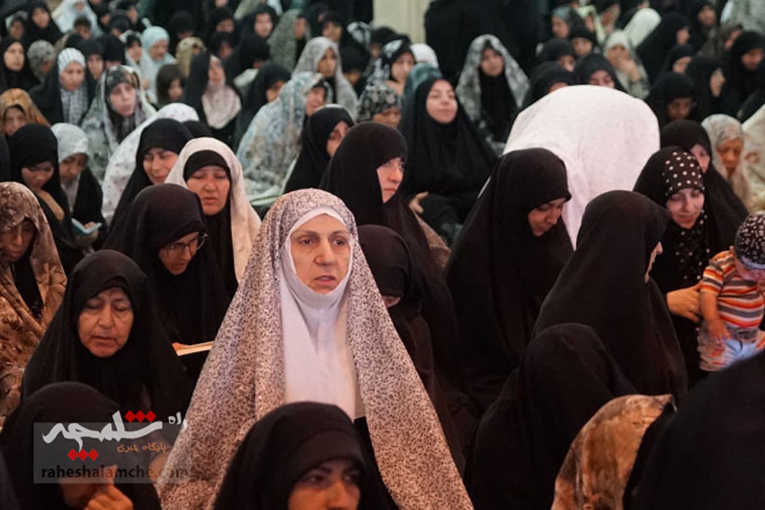 نماز جمعه این هفته تهران برگزار شد +تصاویر — تصویر 80