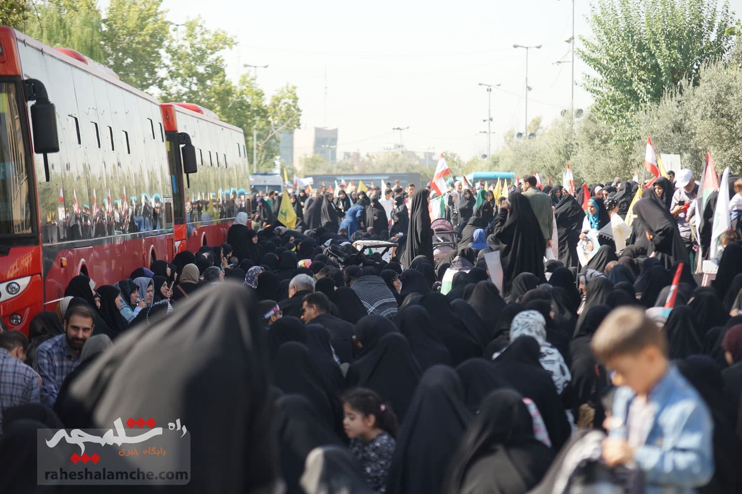 حاشیههای تصویری نمازجمعه امروز تهران — تصویر 20